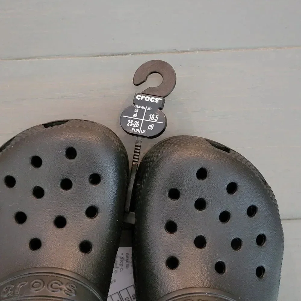 Crocs Kids Black Classic Pull On Back Straps Clog Size C9